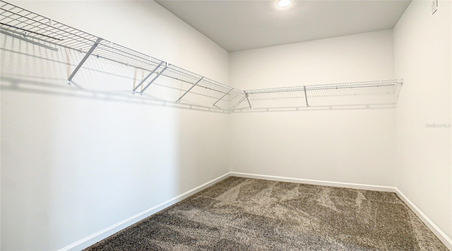 DAVENPORT, Florida 33837, 4 Bedrooms Bedrooms, ,2 BathroomsBathrooms,Residential,For Sale,BURNEY FALLS,0,MFRS5151720