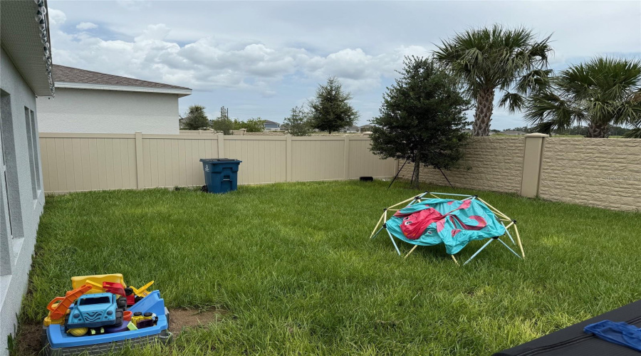 DAVENPORT, Florida 33837, 4 Bedrooms Bedrooms, ,2 BathroomsBathrooms,Residential,For Sale,BURNEY FALLS,0,MFRS5151720
