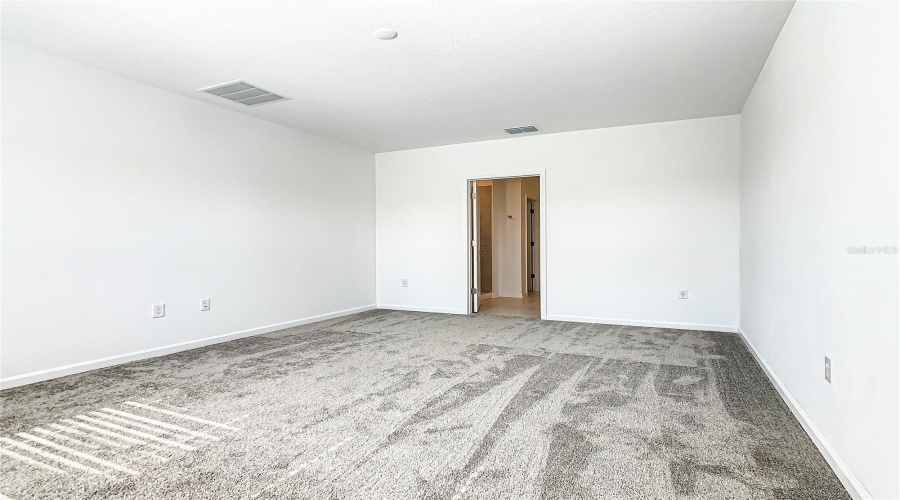DAVENPORT, Florida 33837, 4 Bedrooms Bedrooms, ,2 BathroomsBathrooms,Residential,For Sale,BURNEY FALLS,0,MFRS5151720