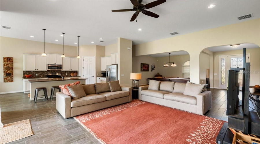 KISSIMMEE, Florida 34746, 3 Bedrooms Bedrooms, ,2 BathroomsBathrooms,Residential,For Sale,BOWFIN,0,MFRS5151840