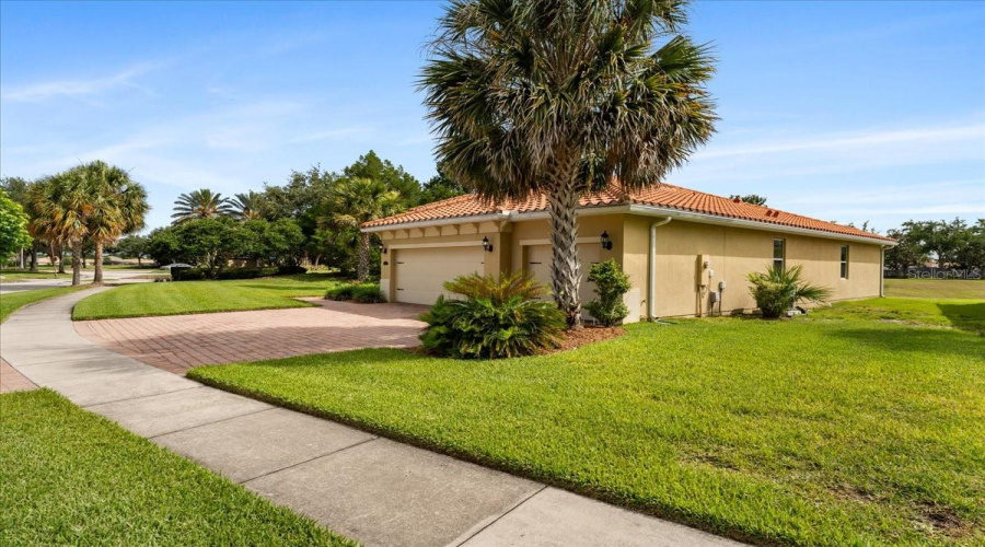 KISSIMMEE, Florida 34746, 3 Bedrooms Bedrooms, ,2 BathroomsBathrooms,Residential,For Sale,BOWFIN,0,MFRS5151840