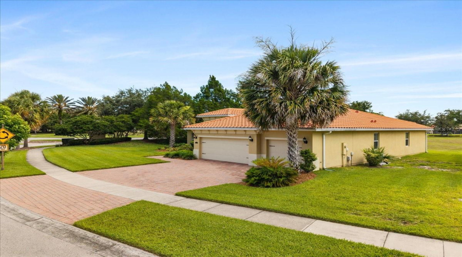 KISSIMMEE, Florida 34746, 3 Bedrooms Bedrooms, ,2 BathroomsBathrooms,Residential,For Sale,BOWFIN,0,MFRS5151840