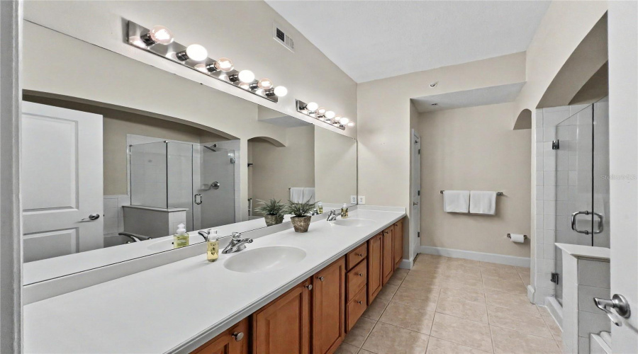 CELEBRATION, Florida 34747, 2 Bedrooms Bedrooms, ,2 BathroomsBathrooms,Residential,For Sale,CELEBRATION,0,MFRO6416695