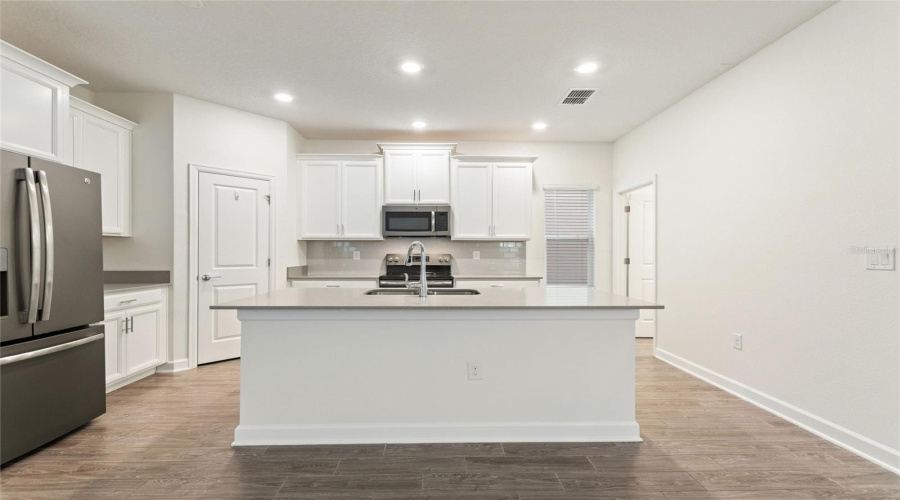DAVENPORT, Florida 33896, 3 Bedrooms Bedrooms, ,2 BathroomsBathrooms,Residential,For Sale,BETH PAGE,0,MFRS5151718
