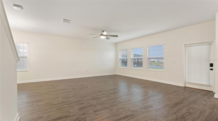 DAVENPORT, Florida 33896, 3 Bedrooms Bedrooms, ,2 BathroomsBathrooms,Residential,For Sale,BETH PAGE,0,MFRS5151718