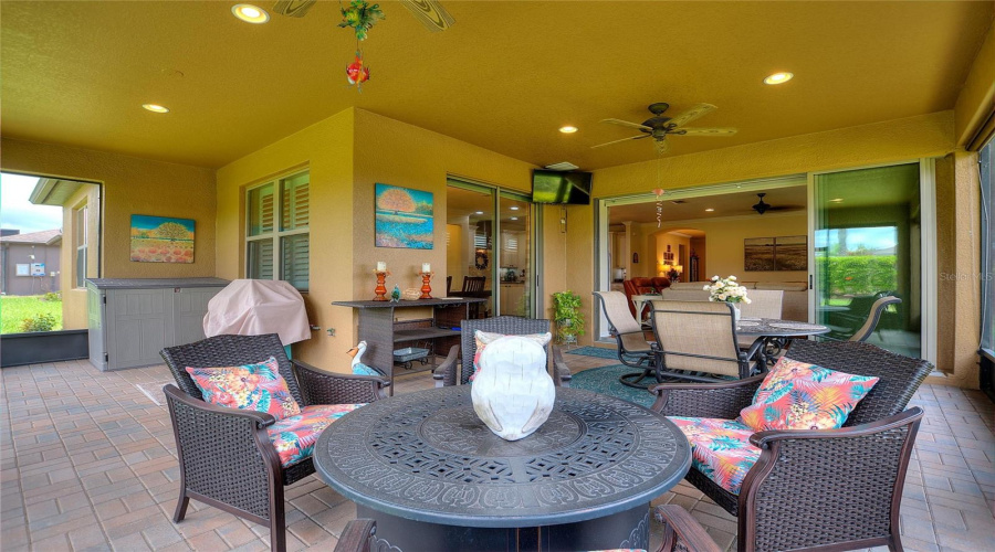 DAVENPORT, Florida 33837, 3 Bedrooms Bedrooms, ,2 BathroomsBathrooms,Residential,For Sale,ZAMORA,0,MFRS5151818