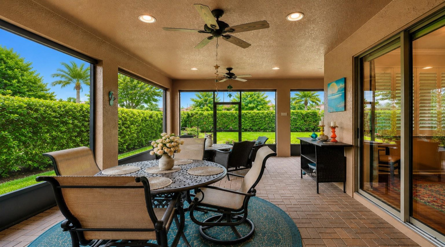 DAVENPORT, Florida 33837, 3 Bedrooms Bedrooms, ,2 BathroomsBathrooms,Residential,For Sale,ZAMORA,0,MFRS5151818