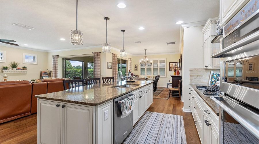DAVENPORT, Florida 33837, 3 Bedrooms Bedrooms, ,2 BathroomsBathrooms,Residential,For Sale,ZAMORA,0,MFRS5151818