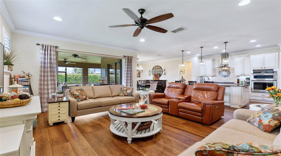 DAVENPORT, Florida 33837, 3 Bedrooms Bedrooms, ,2 BathroomsBathrooms,Residential,For Sale,ZAMORA,0,MFRS5151818