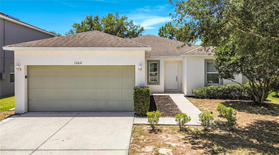 DAVENPORT, Florida 33896, 3 Bedrooms Bedrooms, ,2 BathroomsBathrooms,Residential,For Sale,TAMARIND,0,MFRC7527281