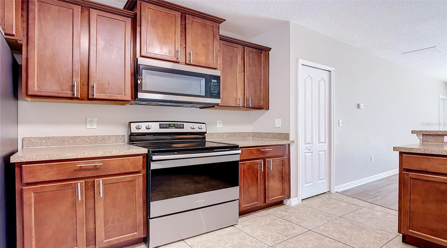 DAVENPORT, Florida 33896, 3 Bedrooms Bedrooms, ,2 BathroomsBathrooms,Residential,For Sale,TAMARIND,0,MFRC7527281