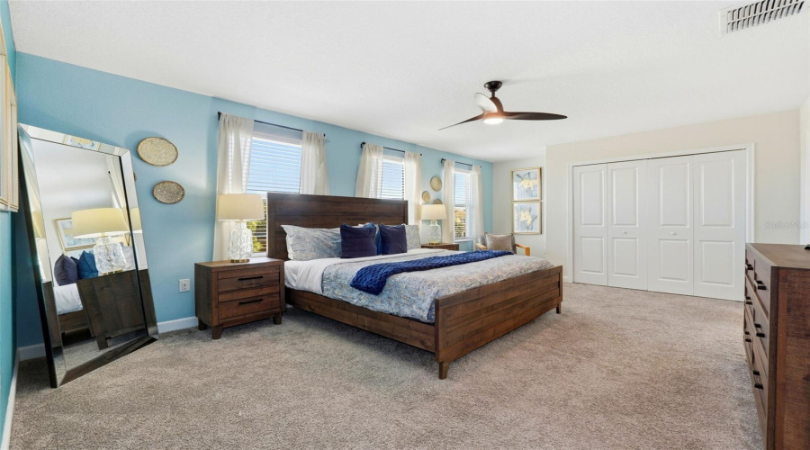 DAVENPORT, Florida 33896, 8 Bedrooms Bedrooms, ,6 BathroomsBathrooms,Residential,For Sale,DROP SHOT,0,MFRGC541195