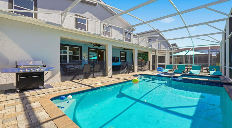 DAVENPORT, Florida 33896, 8 Bedrooms Bedrooms, ,6 BathroomsBathrooms,Residential,For Sale,DROP SHOT,0,MFRGC541195