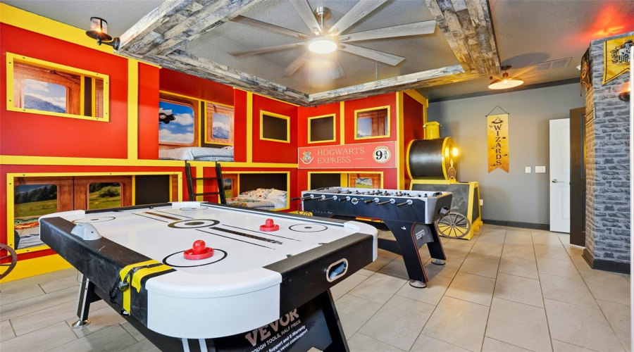 DAVENPORT, Florida 33896, 8 Bedrooms Bedrooms, ,6 BathroomsBathrooms,Residential,For Sale,DROP SHOT,0,MFRGC541195