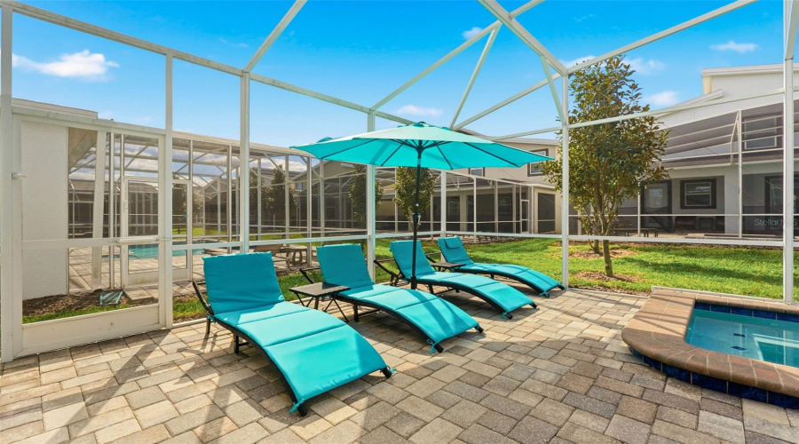 DAVENPORT, Florida 33896, 8 Bedrooms Bedrooms, ,6 BathroomsBathrooms,Residential,For Sale,DROP SHOT,0,MFRGC541195