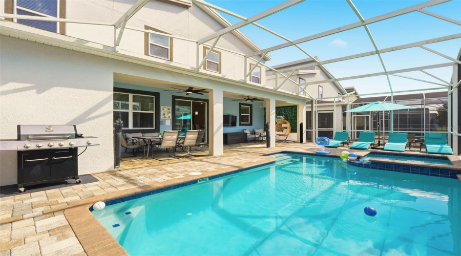 DAVENPORT, Florida 33896, 8 Bedrooms Bedrooms, ,6 BathroomsBathrooms,Residential,For Sale,DROP SHOT,0,MFRGC541195