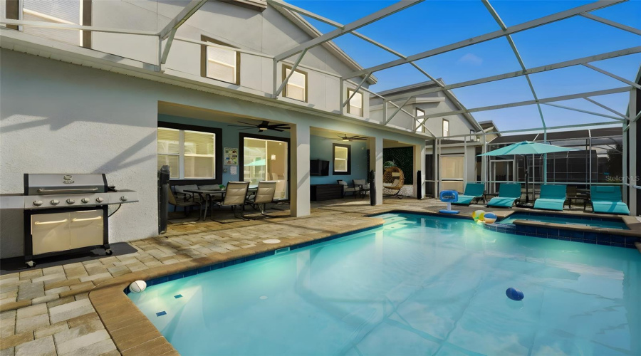 DAVENPORT, Florida 33896, 8 Bedrooms Bedrooms, ,6 BathroomsBathrooms,Residential,For Sale,DROP SHOT,0,MFRGC541195