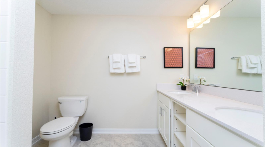 KISSIMMEE, Florida 34746, 2 Bedrooms Bedrooms, ,2 BathroomsBathrooms,Residential,For Sale,PARADOX,0,MFRS5151649