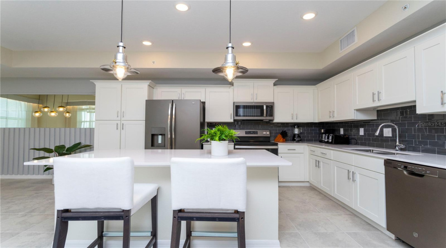 KISSIMMEE, Florida 34746, 2 Bedrooms Bedrooms, ,2 BathroomsBathrooms,Residential,For Sale,PARADOX,0,MFRS5151649
