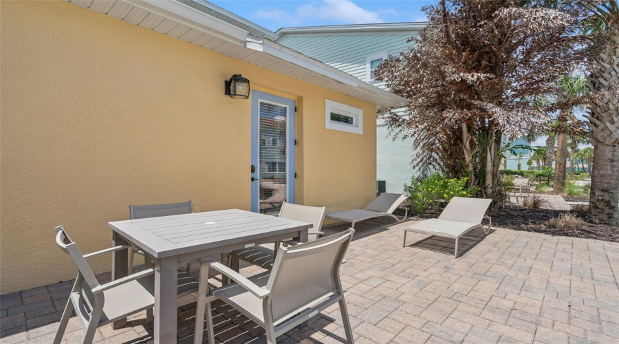 KISSIMMEE, Florida 34747, 2 Bedrooms Bedrooms, ,2 BathroomsBathrooms,Residential,For Sale,KNEE DEEP,0,MFRS5151963