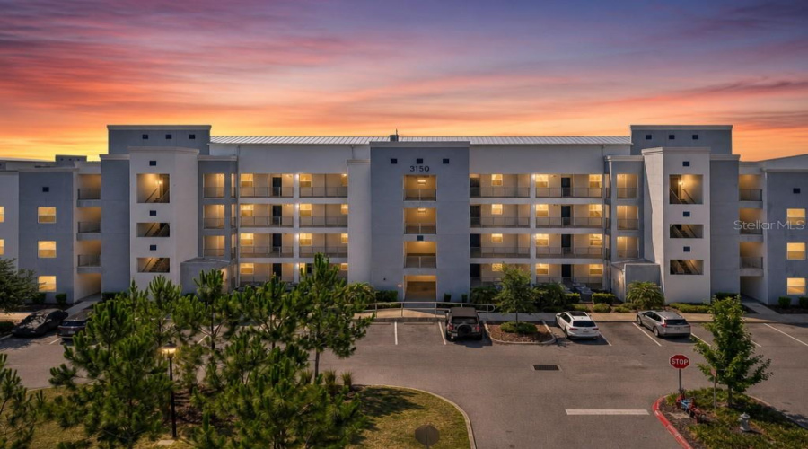KISSIMMEE, Florida 34746, 2 Bedrooms Bedrooms, ,2 BathroomsBathrooms,Residential,For Sale,PARADOX,0,MFRP4939060