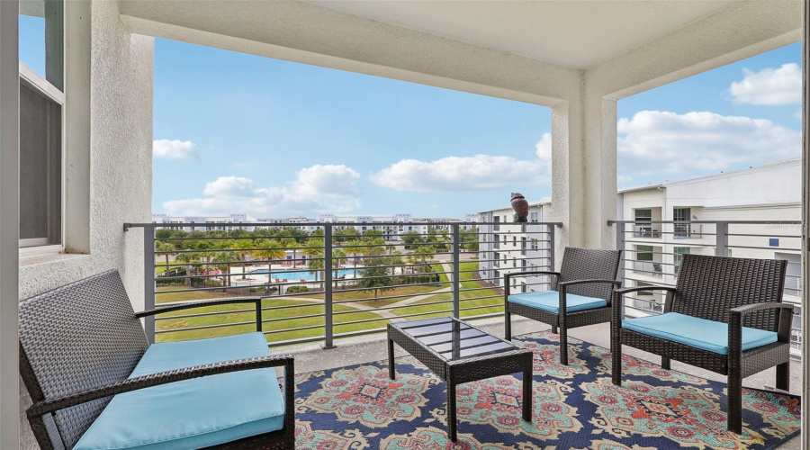 KISSIMMEE, Florida 34746, 2 Bedrooms Bedrooms, ,2 BathroomsBathrooms,Residential,For Sale,PARADOX,0,MFRP4939060