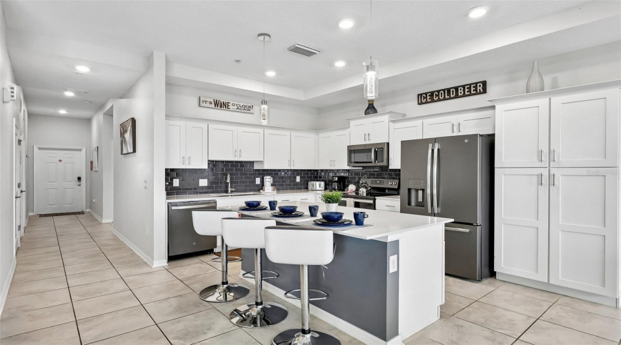 KISSIMMEE, Florida 34746, 2 Bedrooms Bedrooms, ,2 BathroomsBathrooms,Residential,For Sale,PARADOX,0,MFRP4939060
