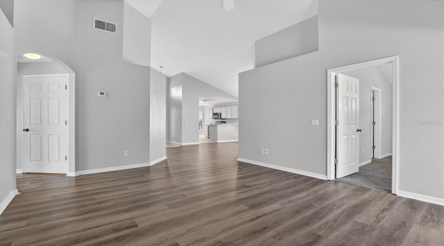 KISSIMMEE, Florida 34746, 4 Bedrooms Bedrooms, ,2 BathroomsBathrooms,Residential,For Sale,EMERALD GREEN,0,MFRS5143546