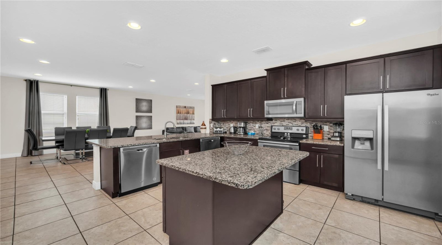 KISSIMMEE, Florida 34747, 6 Bedrooms Bedrooms, ,6 BathroomsBathrooms,Residential,For Sale,BURMA,0,MFRO6416434