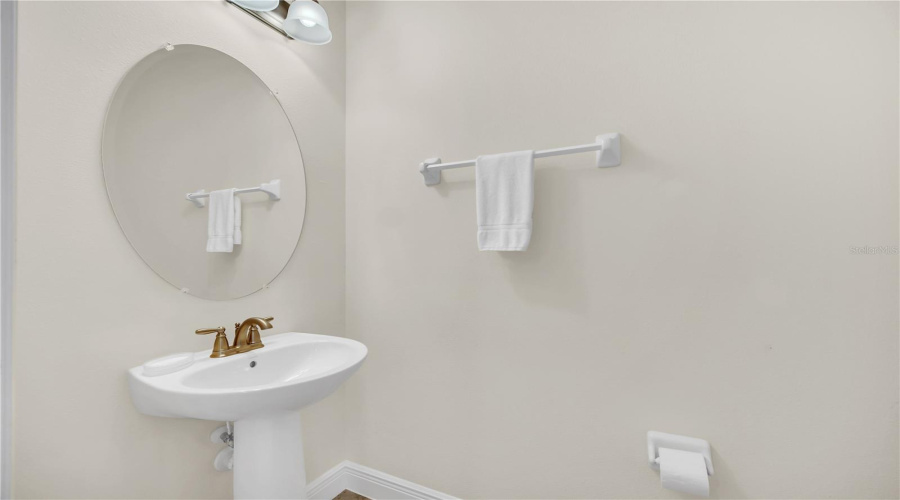KISSIMMEE, Florida 34747, 6 Bedrooms Bedrooms, ,6 BathroomsBathrooms,Residential,For Sale,BURMA,0,MFRO6416434