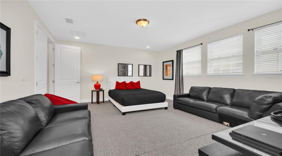 KISSIMMEE, Florida 34747, 6 Bedrooms Bedrooms, ,6 BathroomsBathrooms,Residential,For Sale,BURMA,0,MFRO6416434