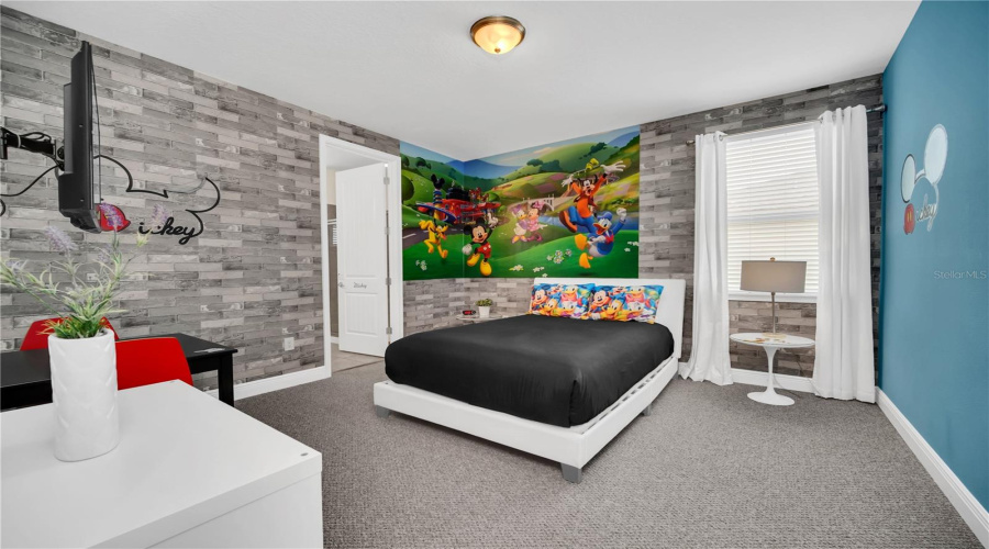 KISSIMMEE, Florida 34747, 6 Bedrooms Bedrooms, ,6 BathroomsBathrooms,Residential,For Sale,BURMA,0,MFRO6416434