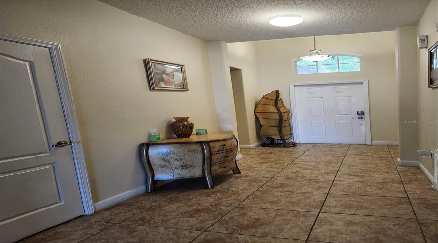 DAVENPORT, Florida 33837, 4 Bedrooms Bedrooms, ,3 BathroomsBathrooms,Residential,For Sale,LAKE SIDE,0,MFRS5149453