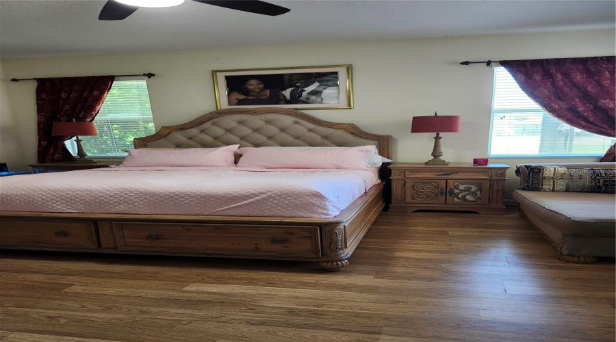 DAVENPORT, Florida 33837, 4 Bedrooms Bedrooms, ,3 BathroomsBathrooms,Residential,For Sale,LAKE SIDE,0,MFRS5149453