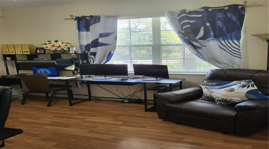 DAVENPORT, Florida 33837, 4 Bedrooms Bedrooms, ,3 BathroomsBathrooms,Residential,For Sale,LAKE SIDE,0,MFRS5149453