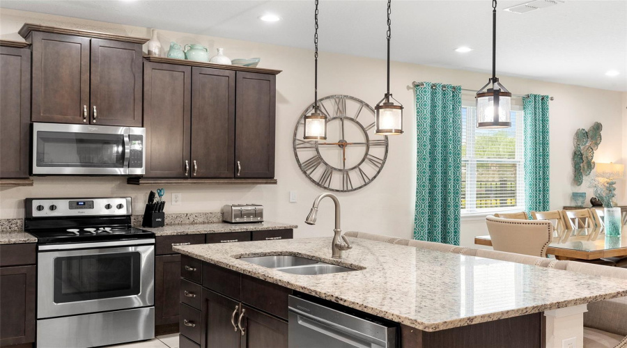KISSIMMEE, Florida 34747, 8 Bedrooms Bedrooms, ,6 BathroomsBathrooms,Residential,For Sale,FAIRFAX,0,MFRO6416980
