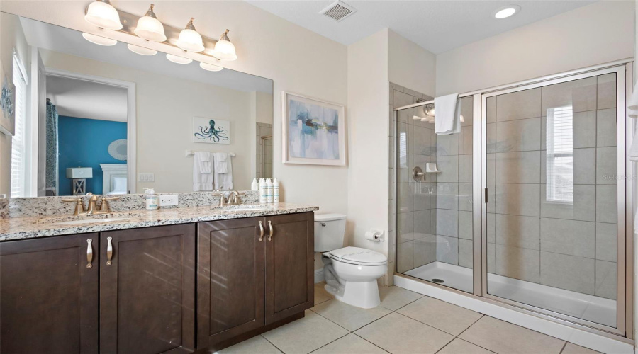 KISSIMMEE, Florida 34747, 8 Bedrooms Bedrooms, ,6 BathroomsBathrooms,Residential,For Sale,FAIRFAX,0,MFRO6416980