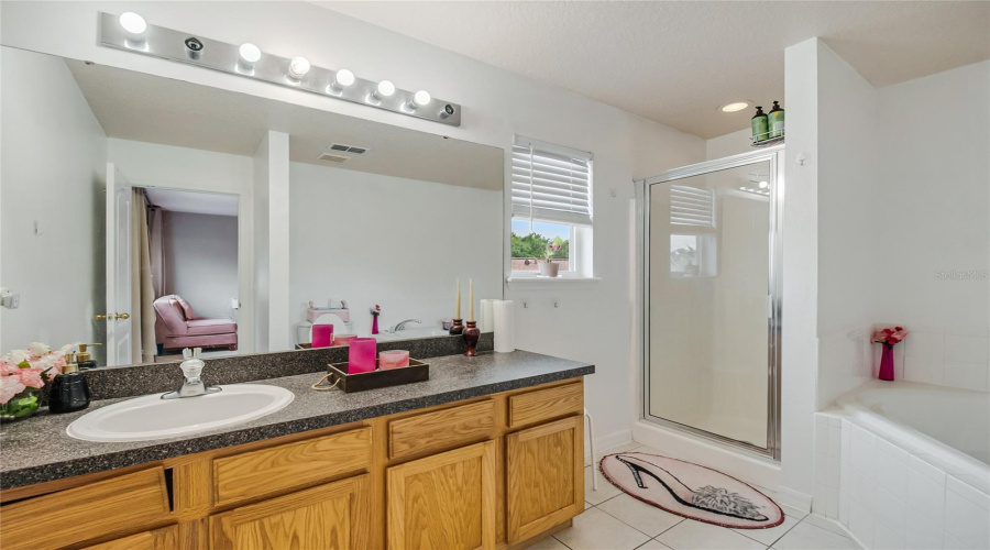 DAVENPORT, Florida 33896, 5 Bedrooms Bedrooms, ,4 BathroomsBathrooms,Residential,For Sale,SANDY RIDGE,0,MFRO6417009