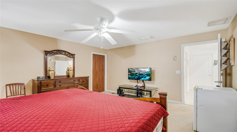 DAVENPORT, Florida 33896, 5 Bedrooms Bedrooms, ,4 BathroomsBathrooms,Residential,For Sale,SANDY RIDGE,0,MFRO6417009