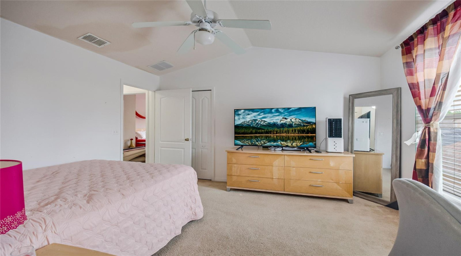DAVENPORT, Florida 33896, 5 Bedrooms Bedrooms, ,4 BathroomsBathrooms,Residential,For Sale,SANDY RIDGE,0,MFRO6417009