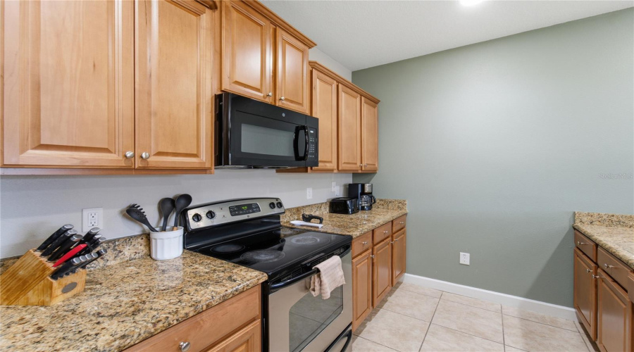 KISSIMMEE, Florida 34747, 4 Bedrooms Bedrooms, ,3 BathroomsBathrooms,Residential,For Sale,BEACH PALM,0,MFRO6416702