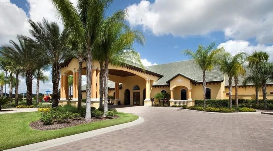 KISSIMMEE, Florida 34747, 4 Bedrooms Bedrooms, ,3 BathroomsBathrooms,Residential,For Sale,BEACH PALM,0,MFRO6416702