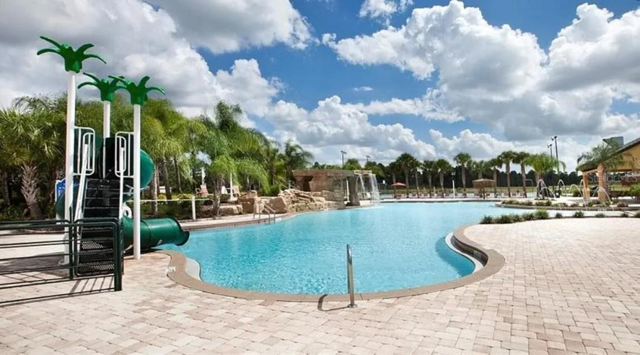 KISSIMMEE, Florida 34747, 4 Bedrooms Bedrooms, ,3 BathroomsBathrooms,Residential,For Sale,BEACH PALM,0,MFRO6416702