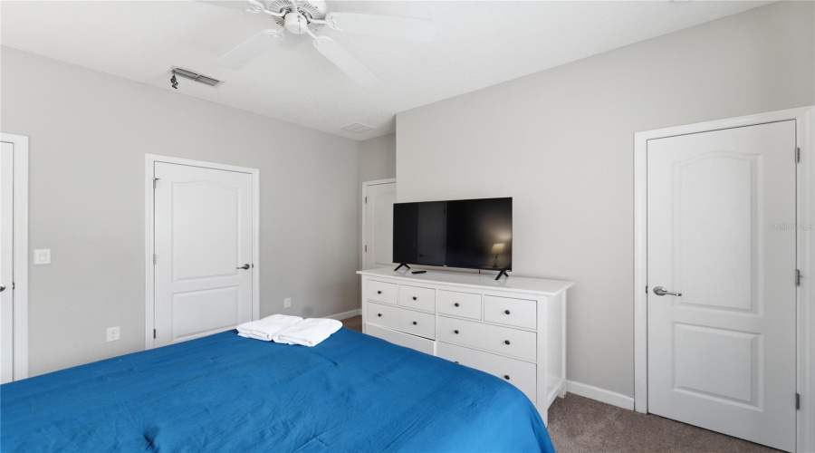 KISSIMMEE, Florida 34747, 4 Bedrooms Bedrooms, ,3 BathroomsBathrooms,Residential,For Sale,BEACH PALM,0,MFRO6416702
