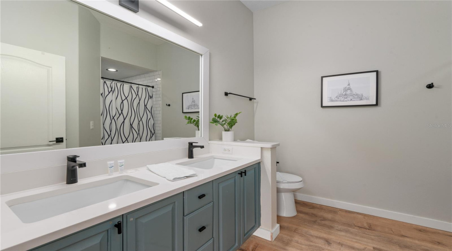 DAVENPORT, Florida 33897, 4 Bedrooms Bedrooms, ,3 BathroomsBathrooms,Residential,For Sale,BRUNELLO,0,MFRS5151939