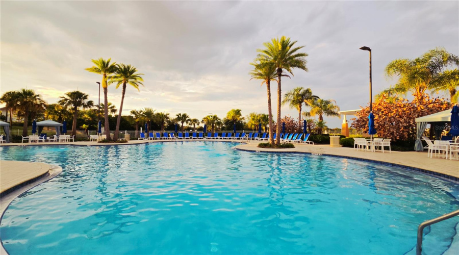 KISSIMMEE, Florida 34747, 6 Bedrooms Bedrooms, ,4 BathroomsBathrooms,Residential,For Sale,PELICAN COVE,0,MFRO6417089