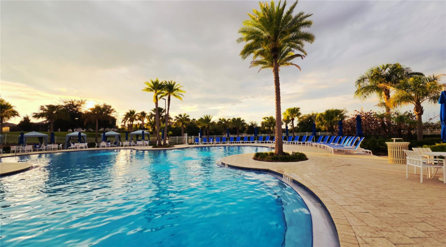 KISSIMMEE, Florida 34747, 6 Bedrooms Bedrooms, ,4 BathroomsBathrooms,Residential,For Sale,PELICAN COVE,0,MFRO6417089