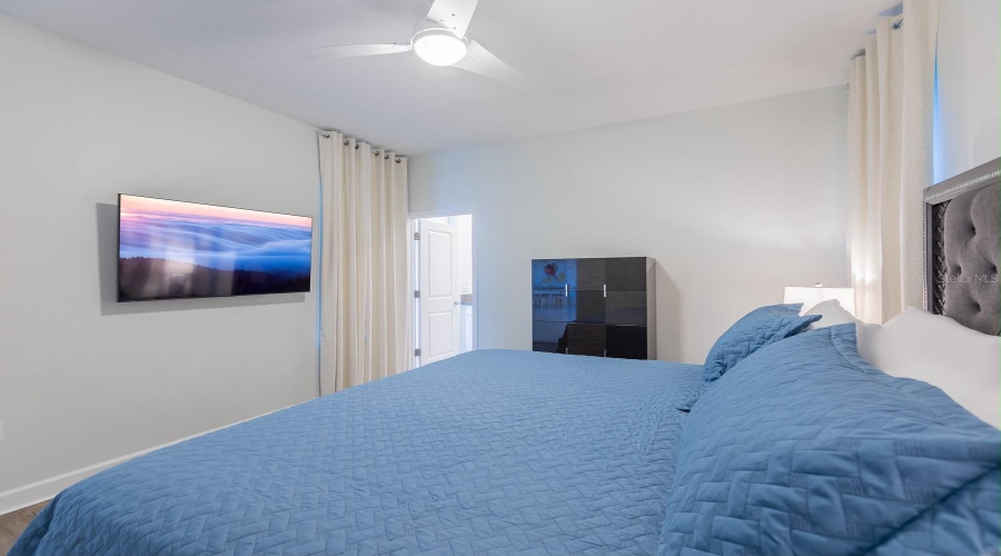 DAVENPORT, Florida 33896, 5 Bedrooms Bedrooms, ,5 BathroomsBathrooms,Residential,For Sale,PLAY THROUGH,0,MFRO6415351