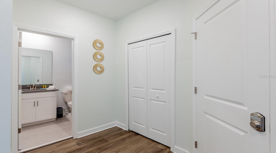 DAVENPORT, Florida 33896, 5 Bedrooms Bedrooms, ,5 BathroomsBathrooms,Residential,For Sale,PLAY THROUGH,0,MFRO6415351