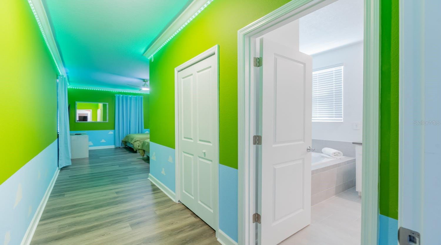 DAVENPORT, Florida 33896, 5 Bedrooms Bedrooms, ,5 BathroomsBathrooms,Residential,For Sale,PLAY THROUGH,0,MFRO6415351